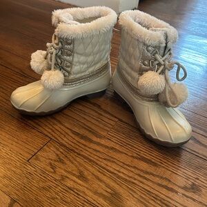 Mudd Kids Snow Boots - Cream and Silver